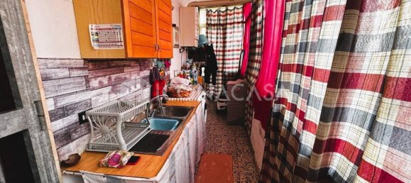 Квартира с 3 комнатами в Бари, Италия № 17048 4