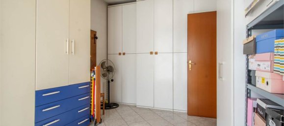 4 bedrooms Apartment in Castano Primo, Italy No. 326713 30