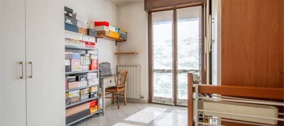 4 bedrooms Apartment in Castano Primo, Italy No. 326713 29