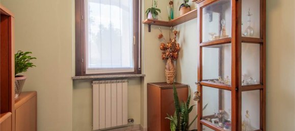 4 bedrooms Apartment in Castano Primo, Italy No. 326713 10