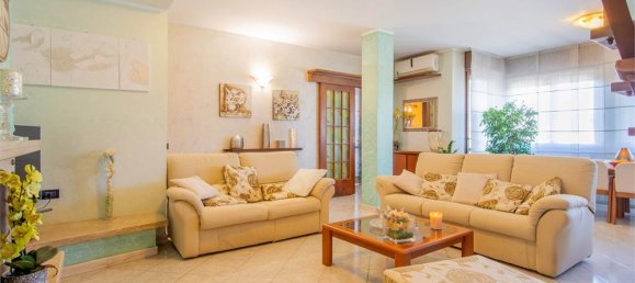 4 bedrooms Apartment in Castano Primo, Italy No. 326713 5