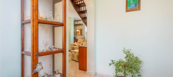 4 bedrooms Apartment in Castano Primo, Italy No. 326713 11