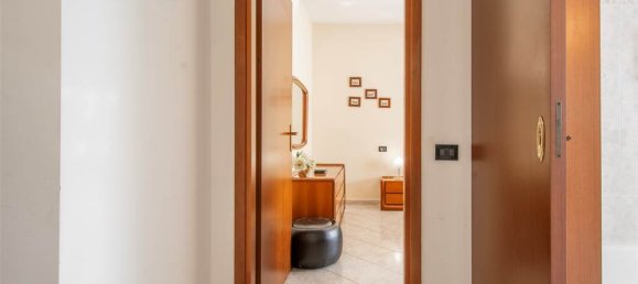 4 bedrooms Apartment in Castano Primo, Italy No. 326713 27