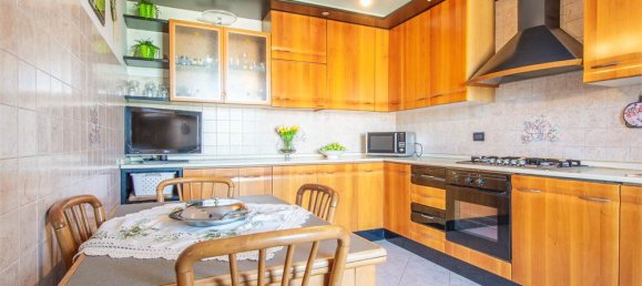 4 bedrooms Apartment in Castano Primo, Italy No. 326713 20