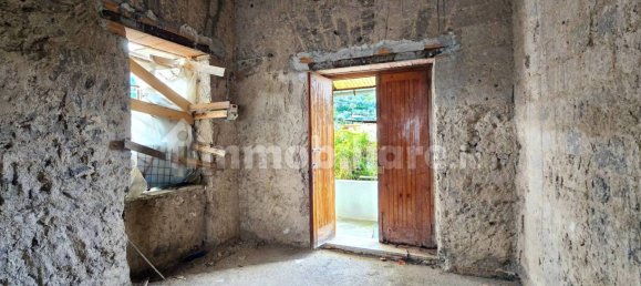 4 rooms Apartment in Piano di Sorrento, Italy No. 229183 3