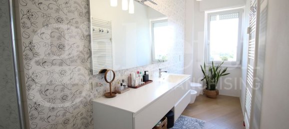 Apartamento de 2 dormitorios en Sesto San Giovanni, Italy No. 360712 18