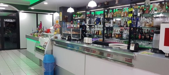 2-Zimmer Gewerbliche Immobilie in Rome, Italy, Nr. 73184 10