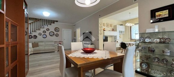 Casa T4 em Gualdo Tadino, Italy N.º 272087 6