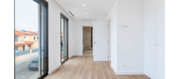 3 bedrooms House in Cascais, Portugal No. 122686 16