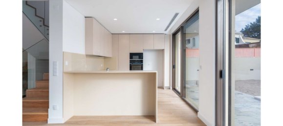 3 bedrooms House in Cascais, Portugal No. 122686 9