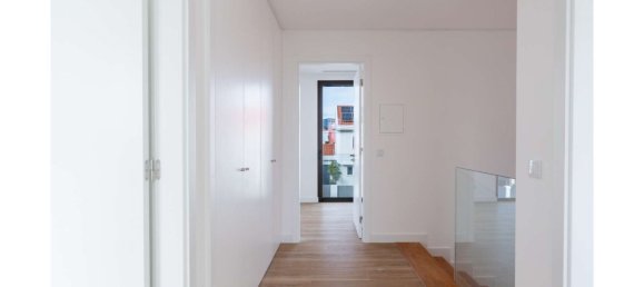 3 bedrooms House in Cascais, Portugal No. 122686 26