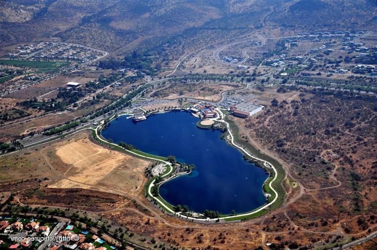 4 bedrooms House in Santiago, Chile No. 4245