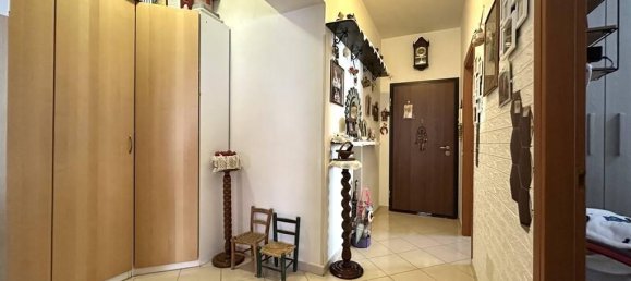 3 rooms Apartment in Rome, Italy No. 36703 17