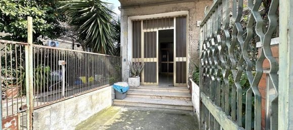 3 rooms Apartment in Rome, Italy No. 36703 3