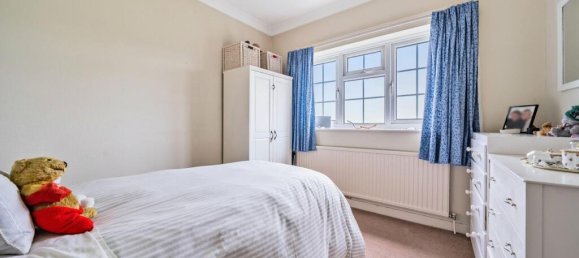 4 bedrooms House in Hadley Highstone, United Kingdom No. 6467 13