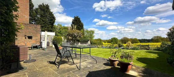 4 bedrooms House in Hadley Highstone, United Kingdom No. 6467 17