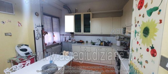 5-salle Appartement à Teramo, Italy No. 25718 7
