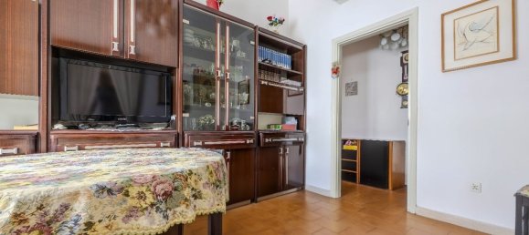 2 rooms Apartment in Cinisello Balsamo, Italy No. 330359 4
