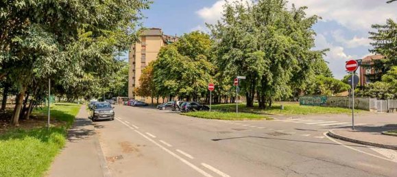 2 rooms Apartment in Cinisello Balsamo, Italy No. 330359 23