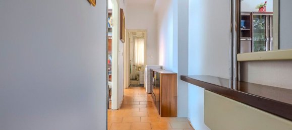 2 rooms Apartment in Cinisello Balsamo, Italy No. 330359 12