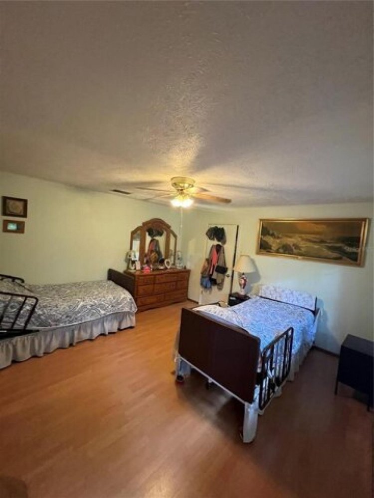 8 bedrooms House in Lithia, USA No. 405415