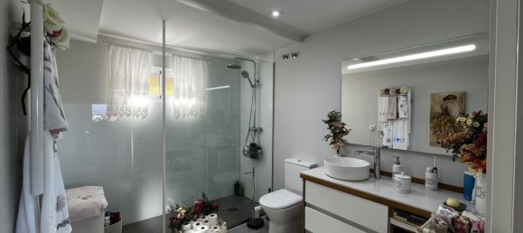 4 Schlafzimmer Haus in Vigo, Spain, Nr. 79860 24