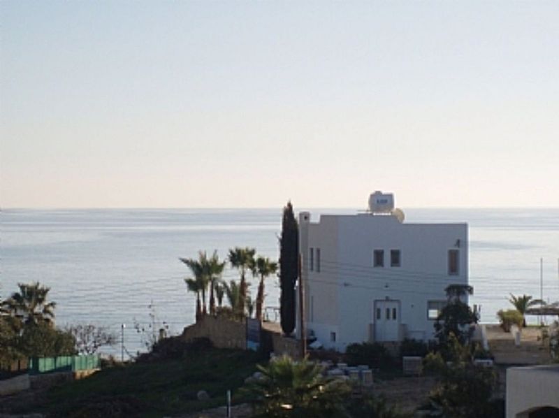 6 dormitorios villa en venta en Chloraka, Paphos, Cyprus № 16594