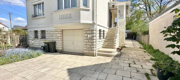 Casa de 3 dormitorios en Noisy-le-Grand, France No. 164295 4