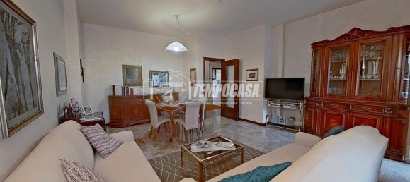 Apartamento de 3 habitaciónes en Bergamo, Italy No. 233040 6