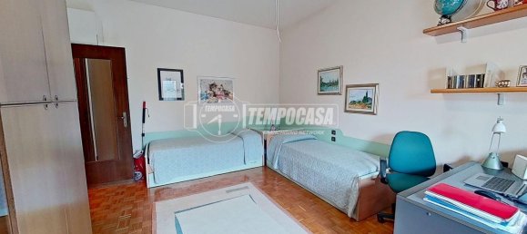Apartamento de 3 habitaciónes en Bergamo, Italy No. 233040 19