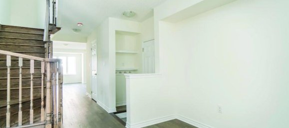 3 Schlafzimmer Haus in Milton, Canada, Nr. 520 4