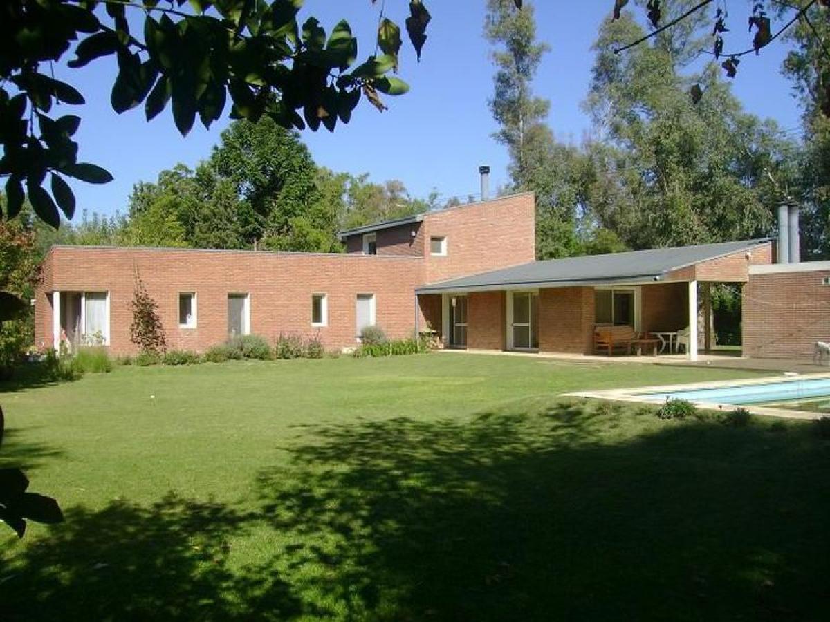 Casa T3 em Escobar, Argentina N.º 12100
