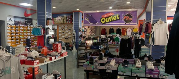 440m² Commercial property in Arcos de la Frontera, Spain No. 145279 4