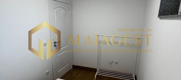 300m² Building in Vila Nova de Gaia, Portugal No. 81695 23