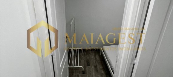 300m² Building in Vila Nova de Gaia, Portugal No. 81695 38