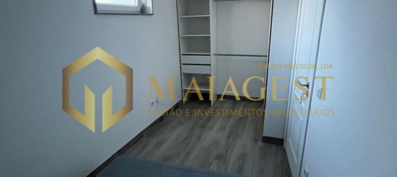 300m² Building in Vila Nova de Gaia, Portugal No. 81695 50