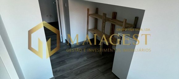 300m² Building in Vila Nova de Gaia, Portugal No. 81695 44