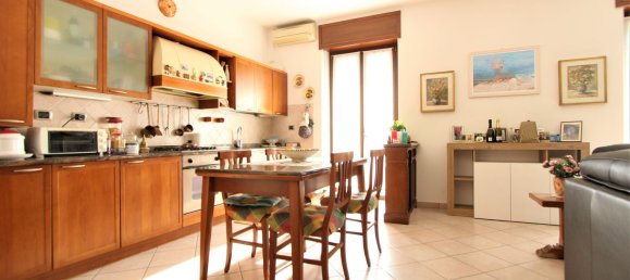 4غرفة شقة في Verona, Italy رقم 135336 5