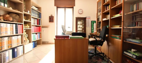 4غرفة شقة في Verona, Italy رقم 135336 26