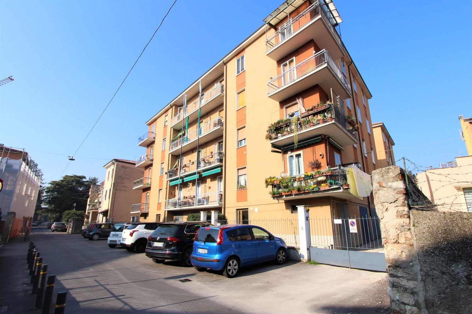 4غرفة شقة في Verona, Italy رقم 135336