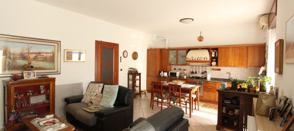 4غرفة شقة في Verona, Italy رقم 135336 19