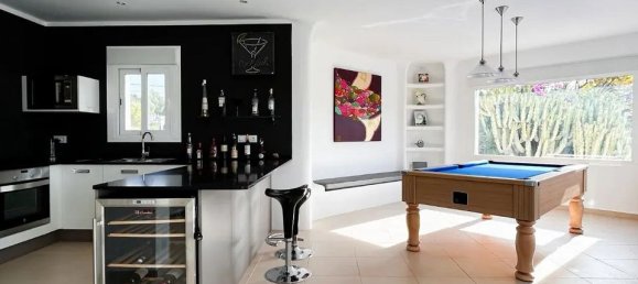 5 bedrooms Villa in Alicante, Spain No. 170306 9