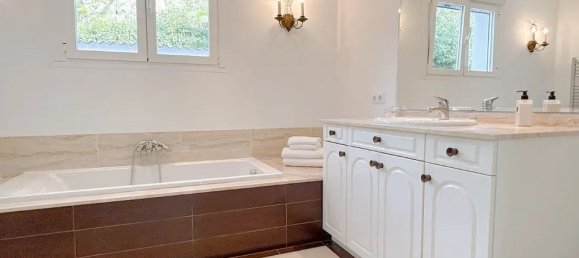 5 bedrooms Villa in Alicante, Spain No. 170306 10