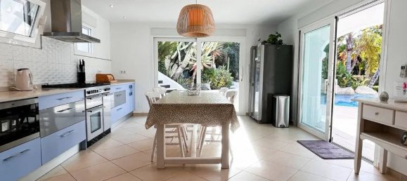 5 bedrooms Villa in Alicante, Spain No. 170306 5