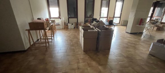 240m² Office in Conegliano, Italy No. 220850 7