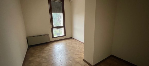 240m² Office in Conegliano, Italy No. 220850 4