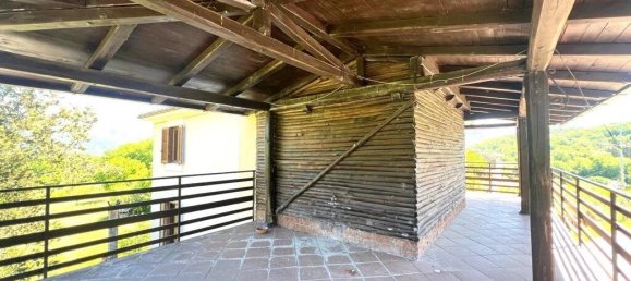 2 chambres Maison à Fontechiari, Italy No. 56392 3