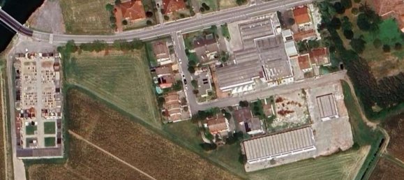 4 bedrooms Villa in Viadana, Italy No. 381824 10