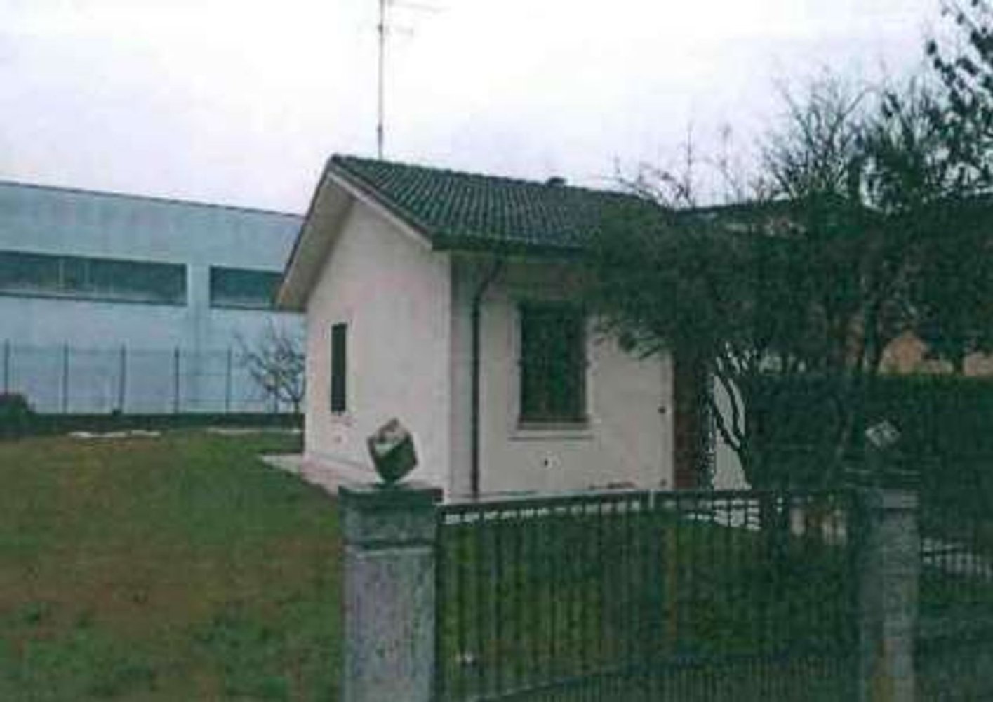 4 bedrooms Villa in Viadana, Italy No. 381824