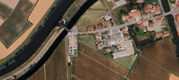 4 bedrooms Villa in Viadana, Italy No. 381824 9